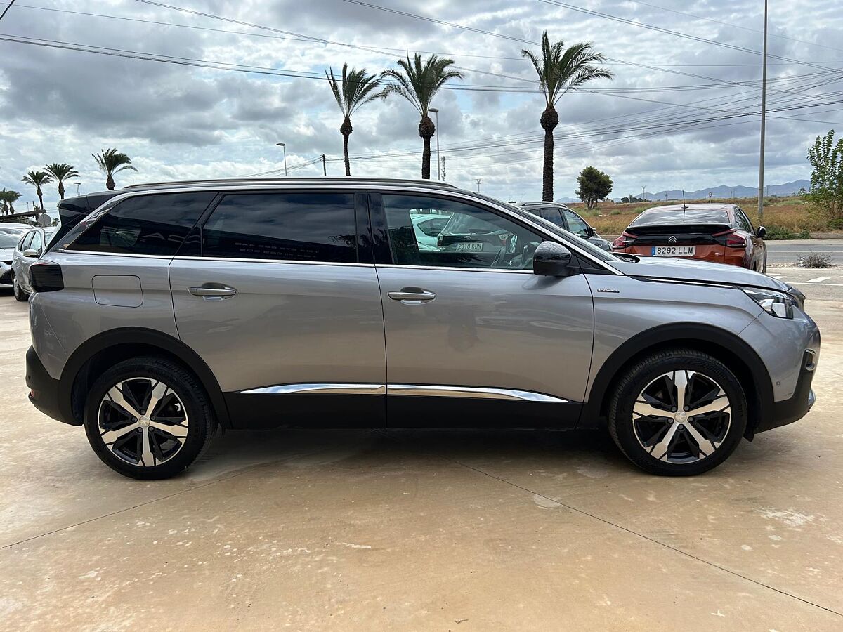 PEUGEOT 5008 GT LINE 1.2 E-THP AUTO SPANISH LHD IN SPAIN 89K 7 SEATS SUPER 2019